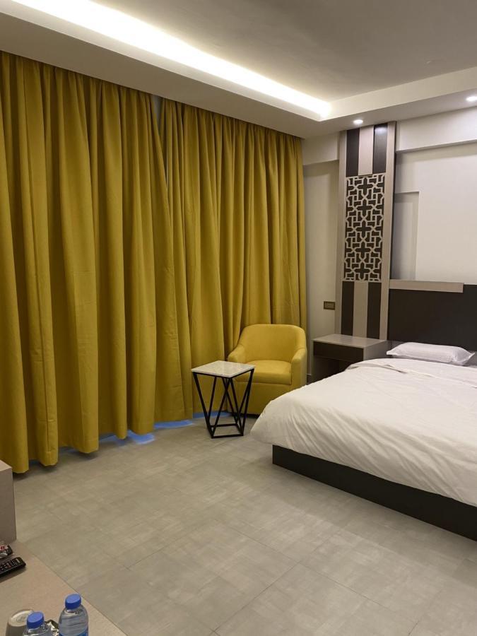 Alfalak Hotel Seeb Εξωτερικό φωτογραφία