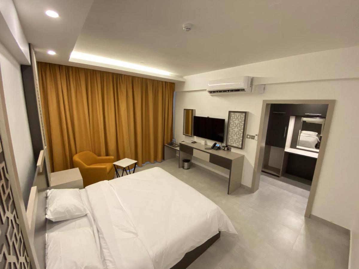 Alfalak Hotel Seeb Εξωτερικό φωτογραφία