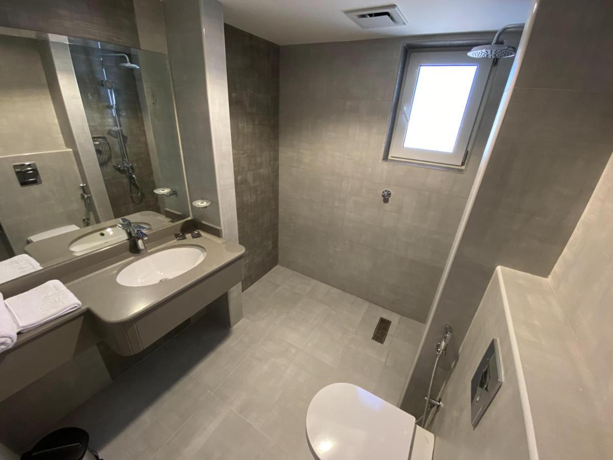 Alfalak Hotel Seeb Εξωτερικό φωτογραφία